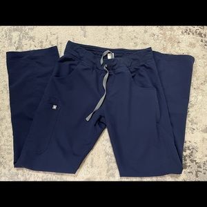 XS Catarina Navy Top and S Kade Navy Bottoms